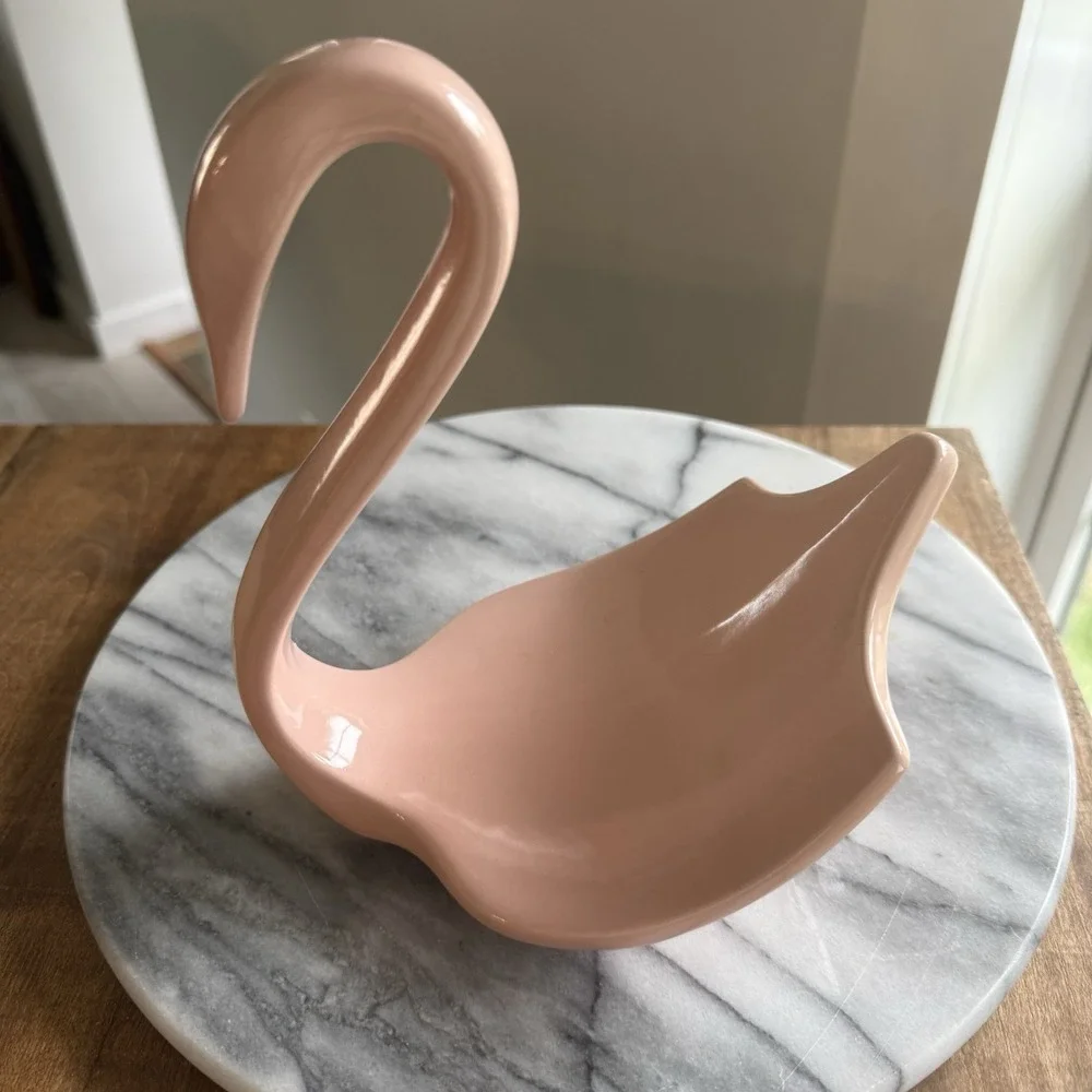 Swan Towel Holder Nova Designs VTG Peach Ceramic Original Label Granny Core